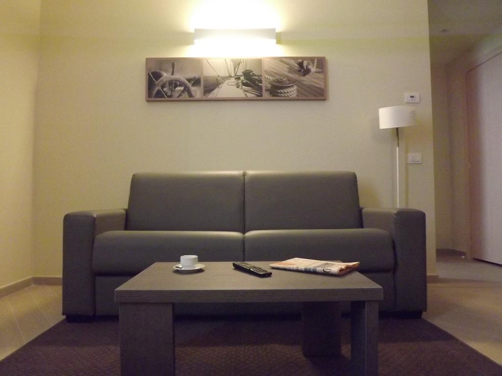 Chc Business Residence Genoa Room photo
